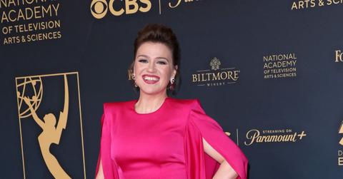 Kelly Clarkson pokes fun at NBC's strict new HR rules as she jokes about the network's workplace policies.