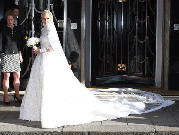 //nicky hilton wedding dress