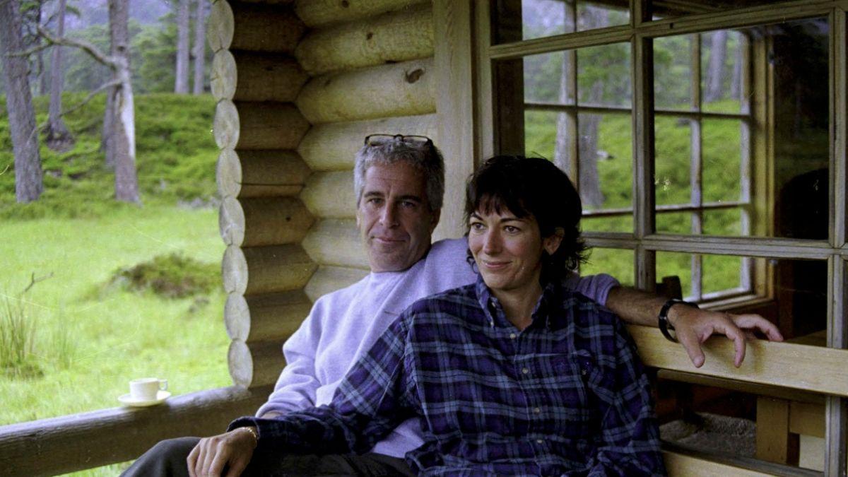 Photo of Jeffrey Epstein and Ghislaine Maxwell