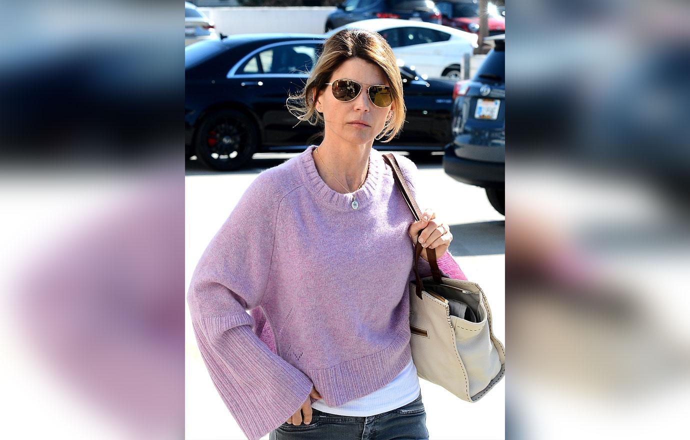 Lori Loughlin Looks Tired In Sunglasses Amid Admissions Case