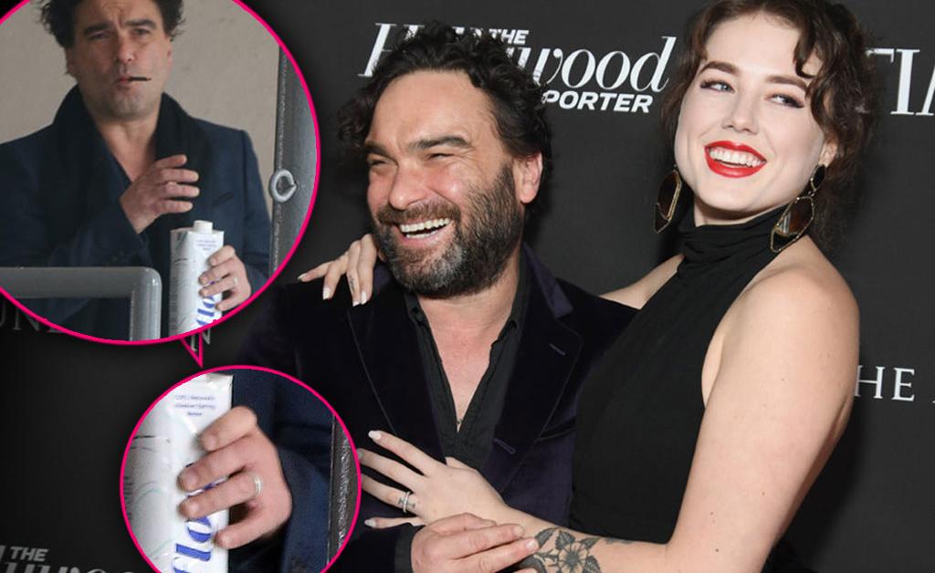 Johnny who married is to galecki Johnny Galecki's
