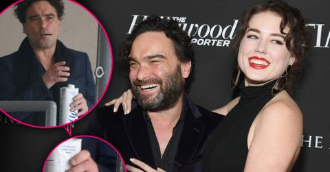 Big Bang Theory Johnny Galecki Asks Younger Girlfriend Dad Hand In Marriage