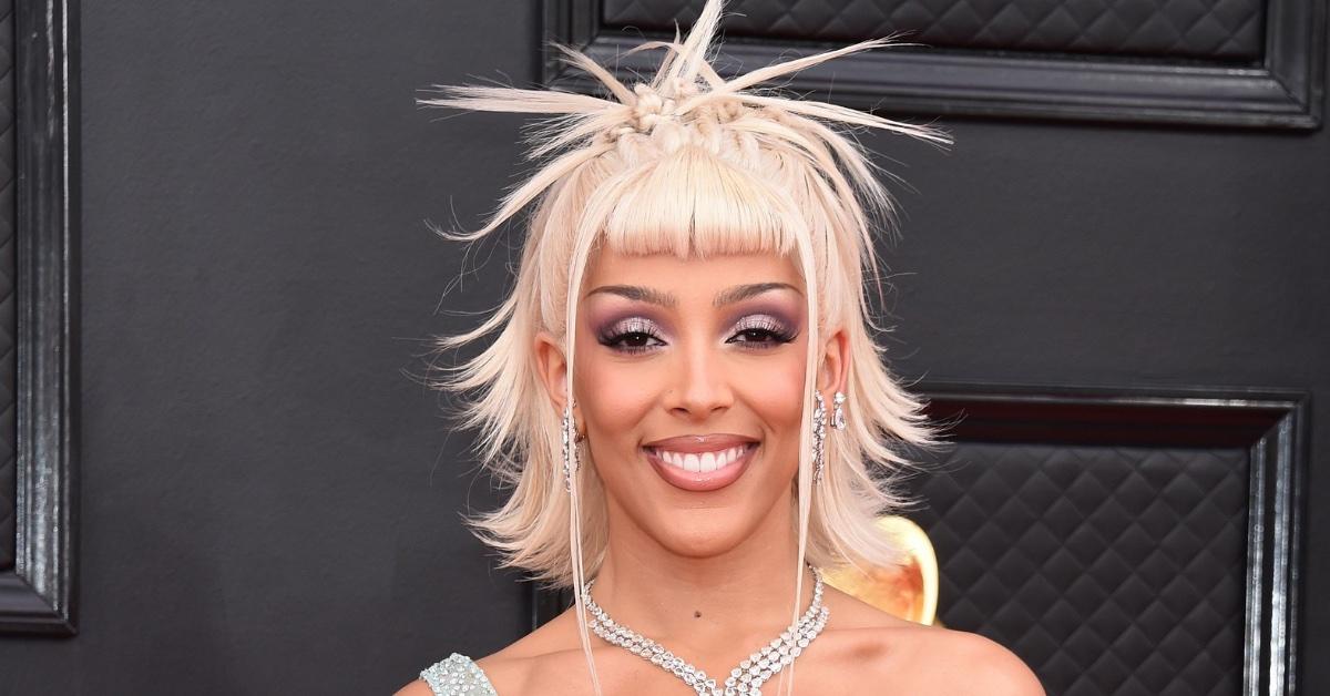 doja cat estranged father congratulates her on grammy amid divorce