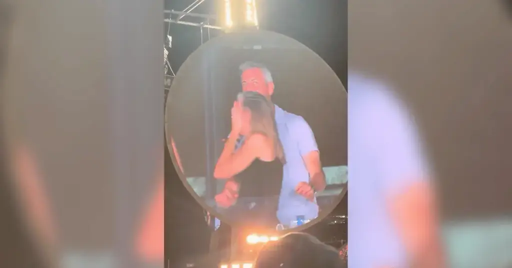 astronomer ceo andy byron steps down coldplay concert cheating scandal