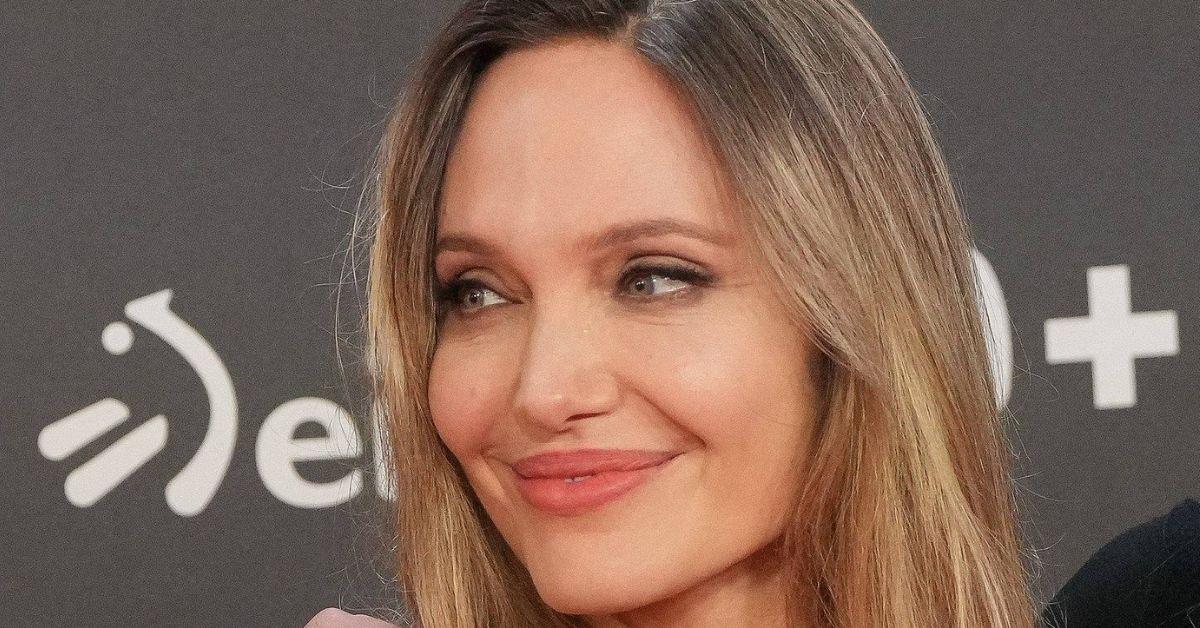 picture of Angelina Jolie