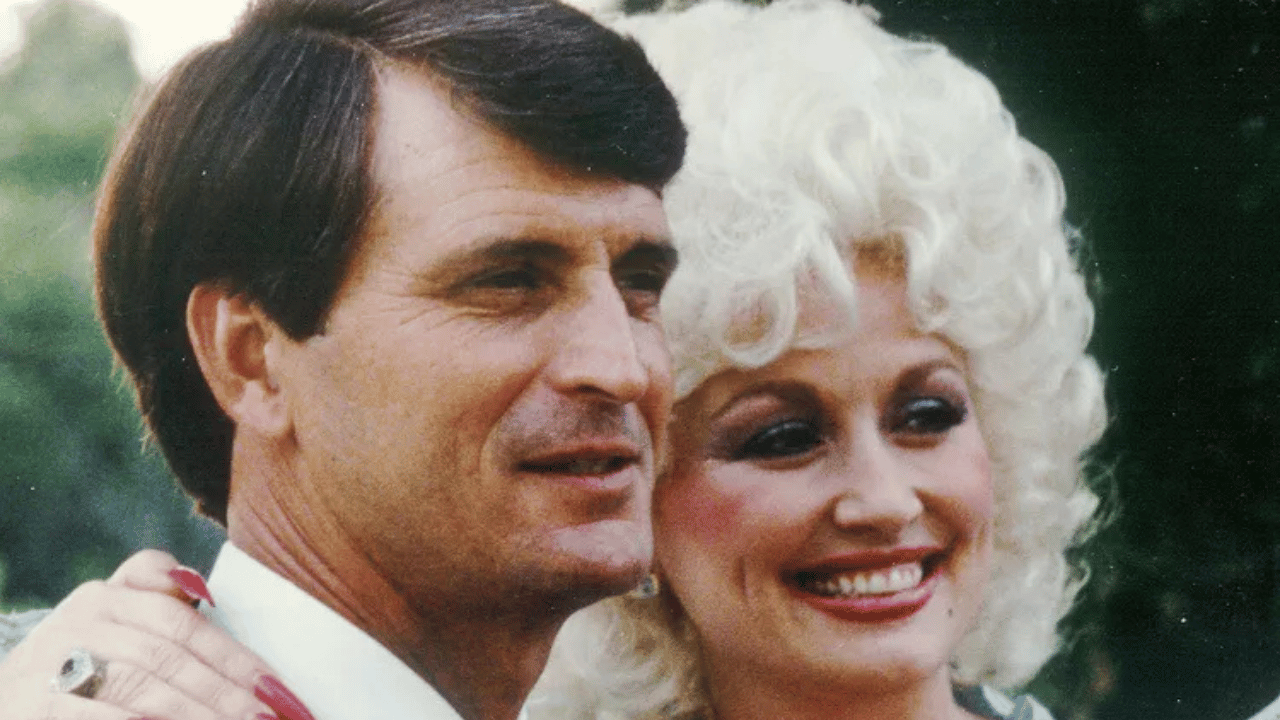 Dolly Parton and Carl Dean met in 1964.