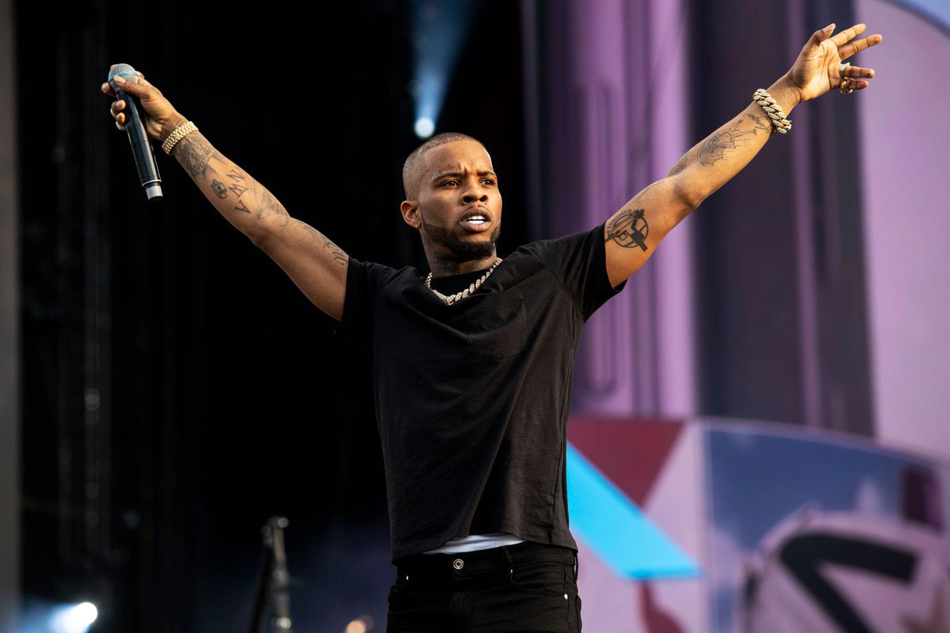 tory lanez fails to reach plea deal megan thee stallion criminal case  years prison