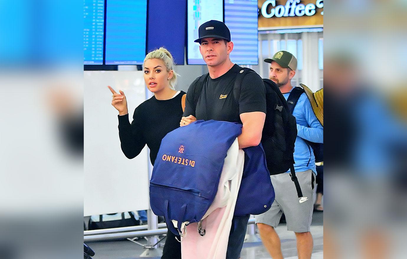 Tarek El Moussa And His New Girlfriend Cozy Up In LAX Airport