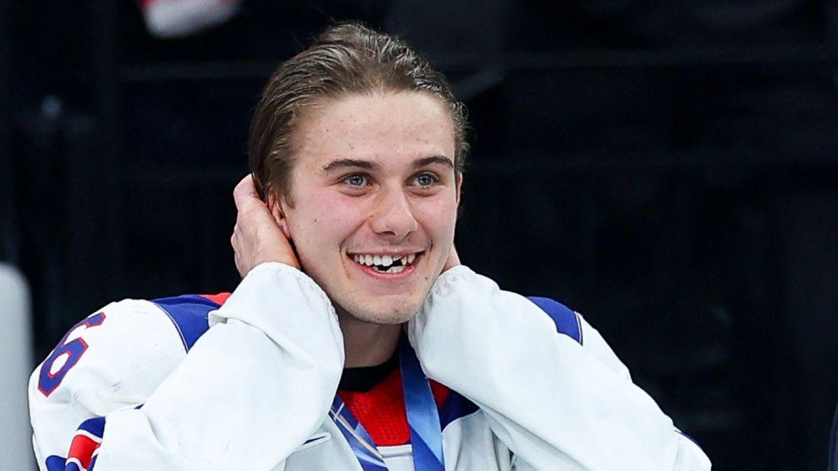 Photo of Jack Hughes