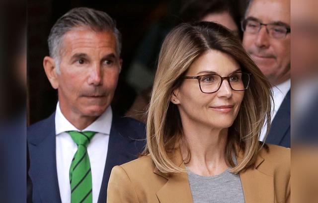 Lori Loughlin Daughter’s Fake USC Resume Revealed