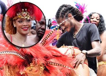 //rihanna splashnews_