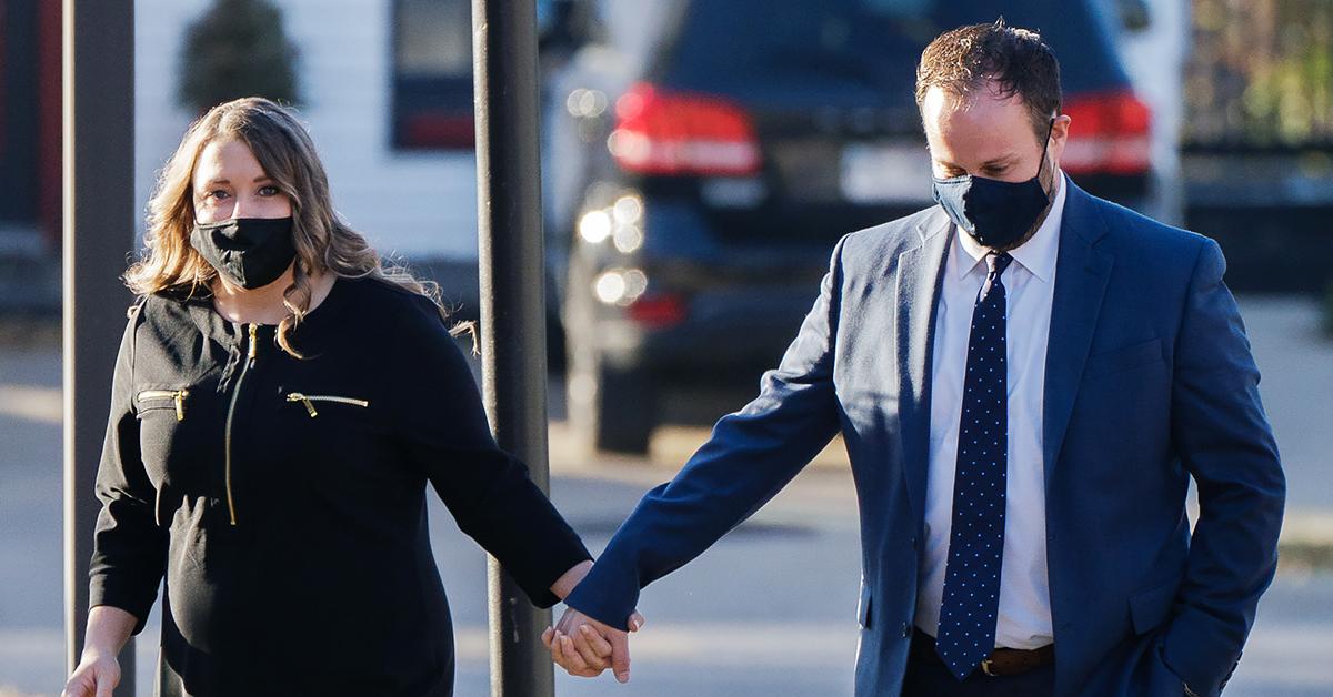 Josh Duggars Wife Anna Holds Hands With Embattled Husband On Day 5 Of Trial 7256