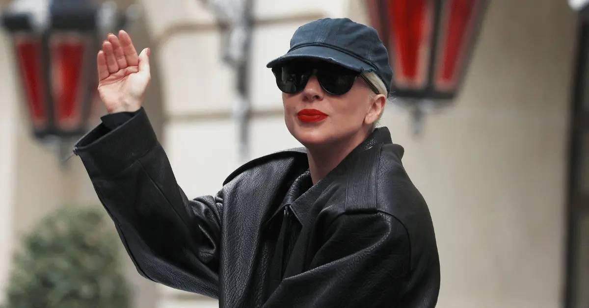 lady gagas thanks fiance holding hand amid dark mental health battle