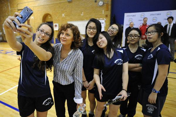 //Susan Sarandon Schools NYC Students