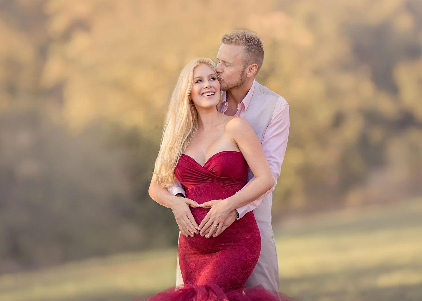 Heidi Montag & Spencer Pratt Show Baby Bump In Family Photo Shoot