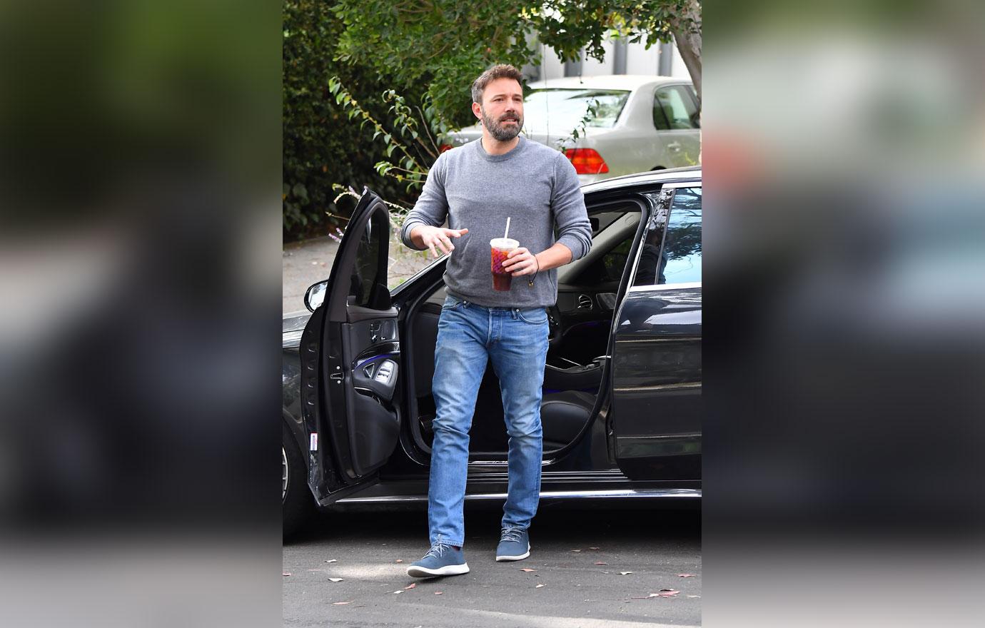 Ben Affleck At Jennifer Garner’s House After Drunken Night Out