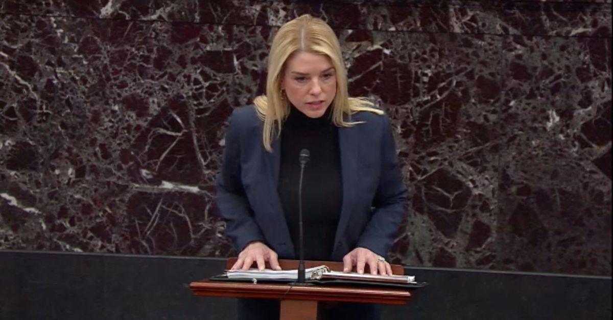 Photo of Pam Bondi
