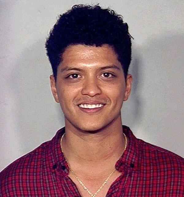 //Bruno_Mars_hollywood criminalsjpg