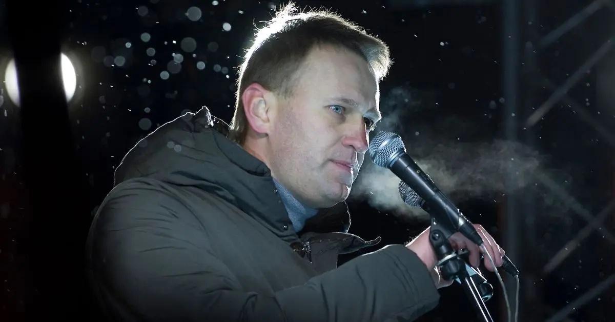 Navalny's Former Chief of Staff Attacked With Hammer, Spokesperson Reveals - Vimarsana News