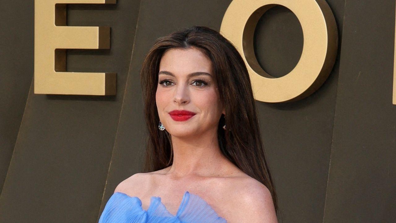 picture anne hathaway