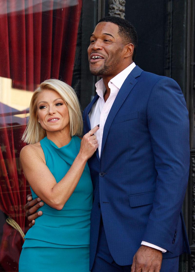 Kelly Ripa Michael Strahan Friendly Live Feud Over