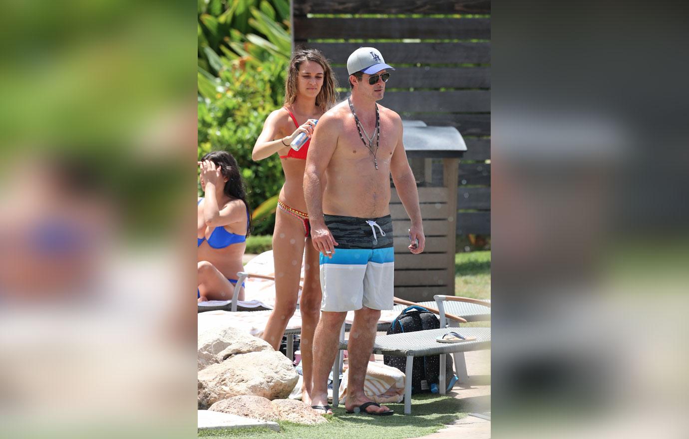 robin thicke girlfriend april love geary baby bump bikini