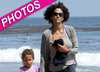 //halle berry nahla olivier martinez beach post