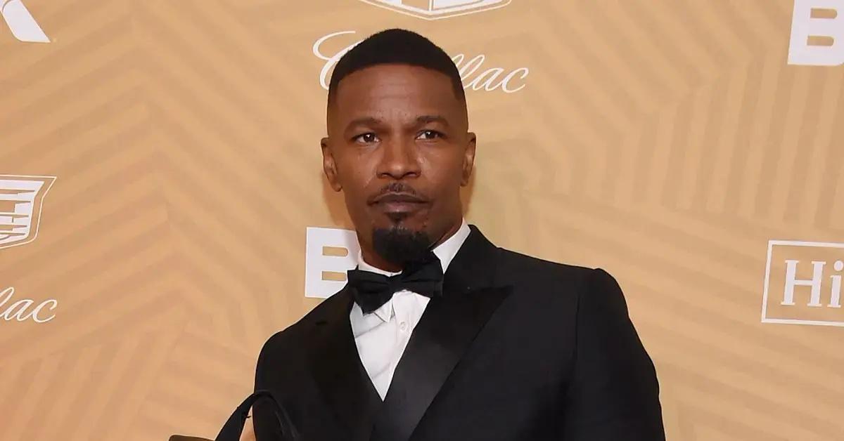 jamie foxx determined to bulk up after recovering from health crisis