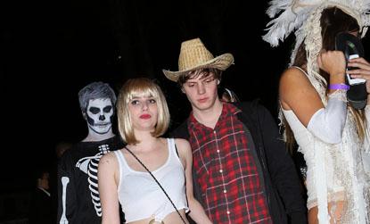 //emma roberts pretty woman dress