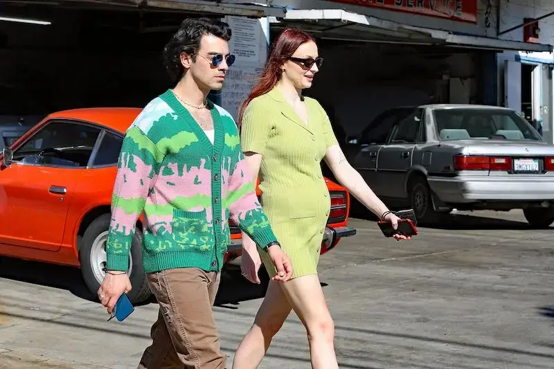 sophie turner seen joe jonas