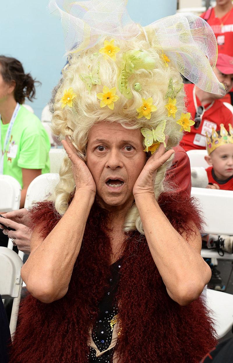 Richard Simmons Public Dressed Woman