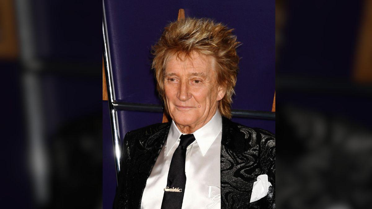 rod stewart pals urge quit concert health scare