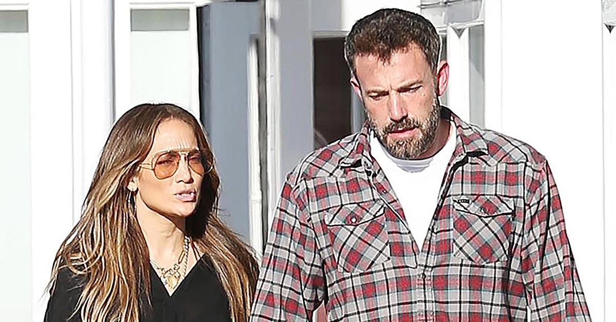 jennifer lopez ben affleck friends mad destination wedding