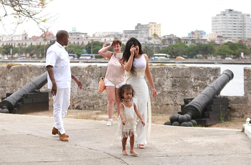 //kim kardashian kanye west north west cuba vacation filming