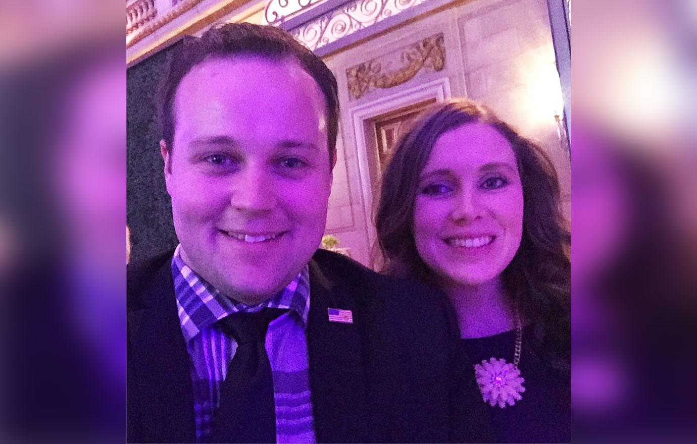 josh duggar wife anna innocent child porn charges standing by no divorce r