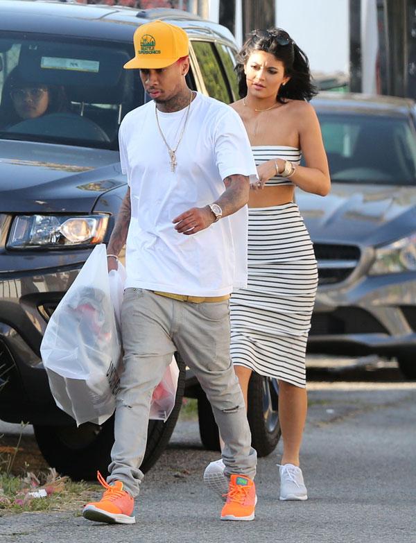 Kylie Jenner Tyga Text Fake