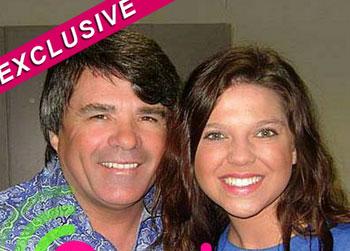 //amy james duggar extortion photos