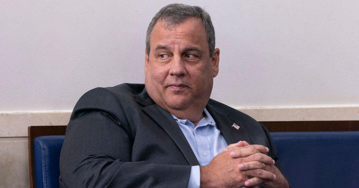 Fox News Host John Roberts Apologizes for Chris Christie Milkshake Remark