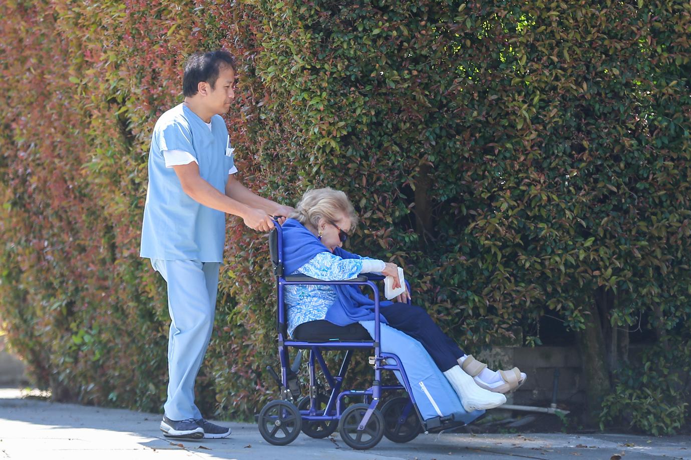 Kirk Douglas Wife Anne Buydens 100th Birthday