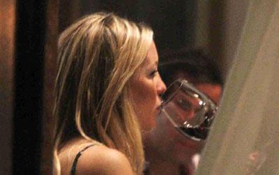 //kate_hudson_drink___