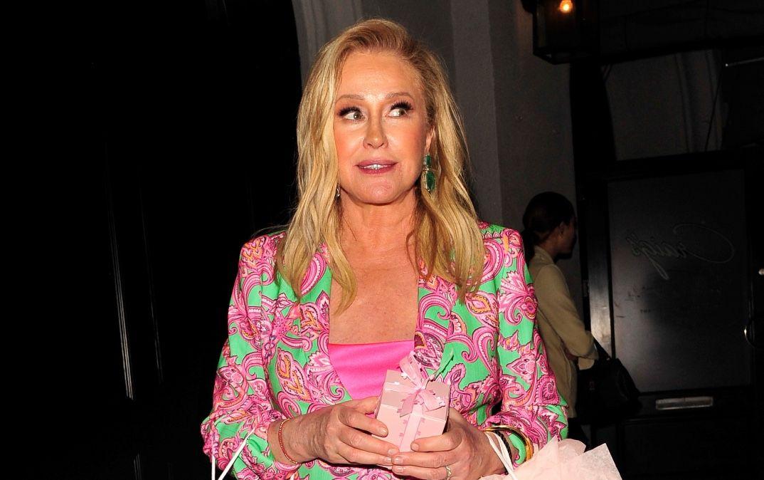 kathy hilton slams sobbing sister kyle richards rhobh