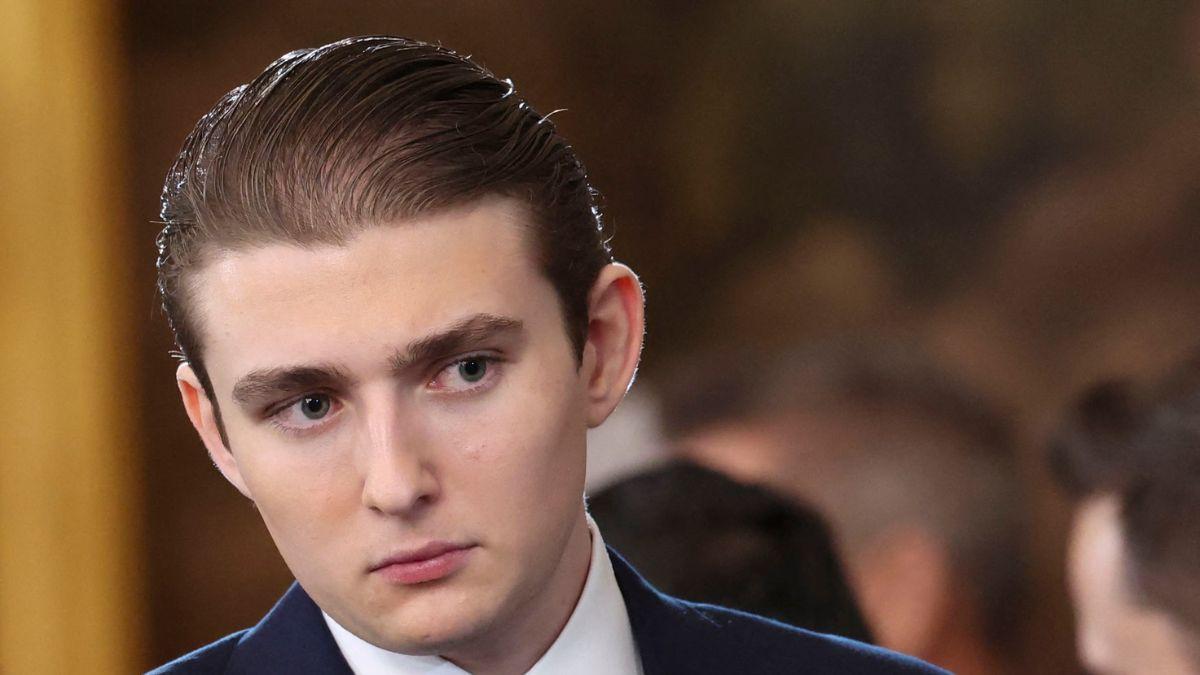 barron trumps hero moment presidents son aids friend crisis