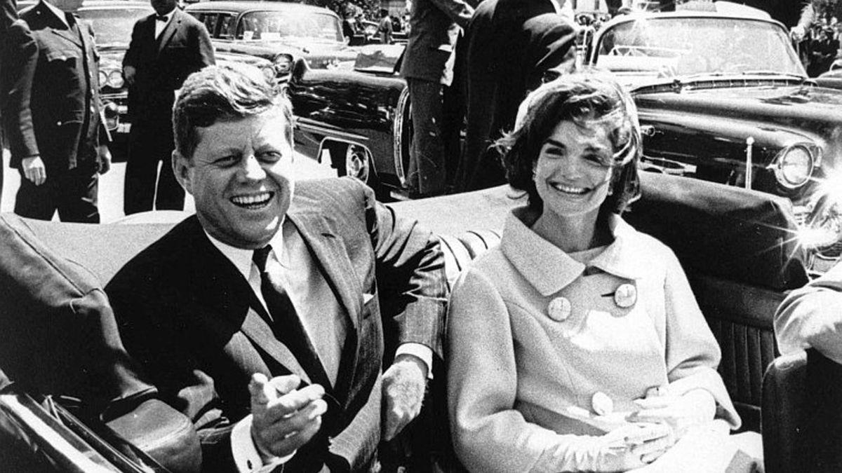 Photo of John F. Kennedy and Jacqueline Kennedy