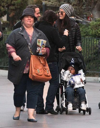 //sandra bullock louis bardo melissa mccarthy disneyland