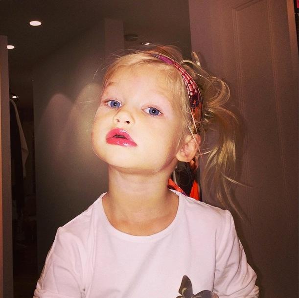 //celebrity kids wearing makeup