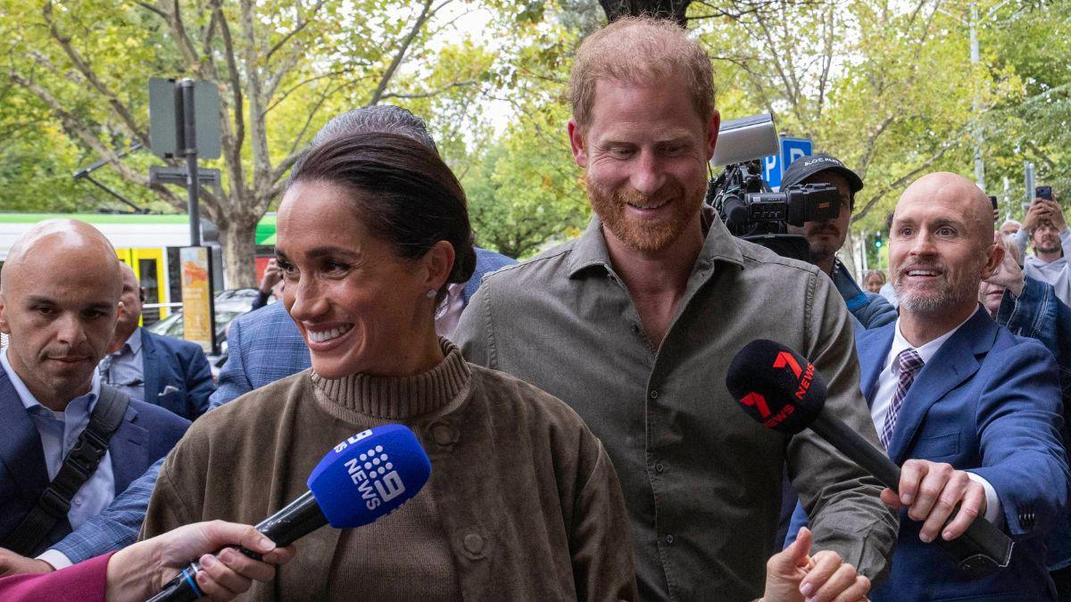 picture of prince harry and meghan markle