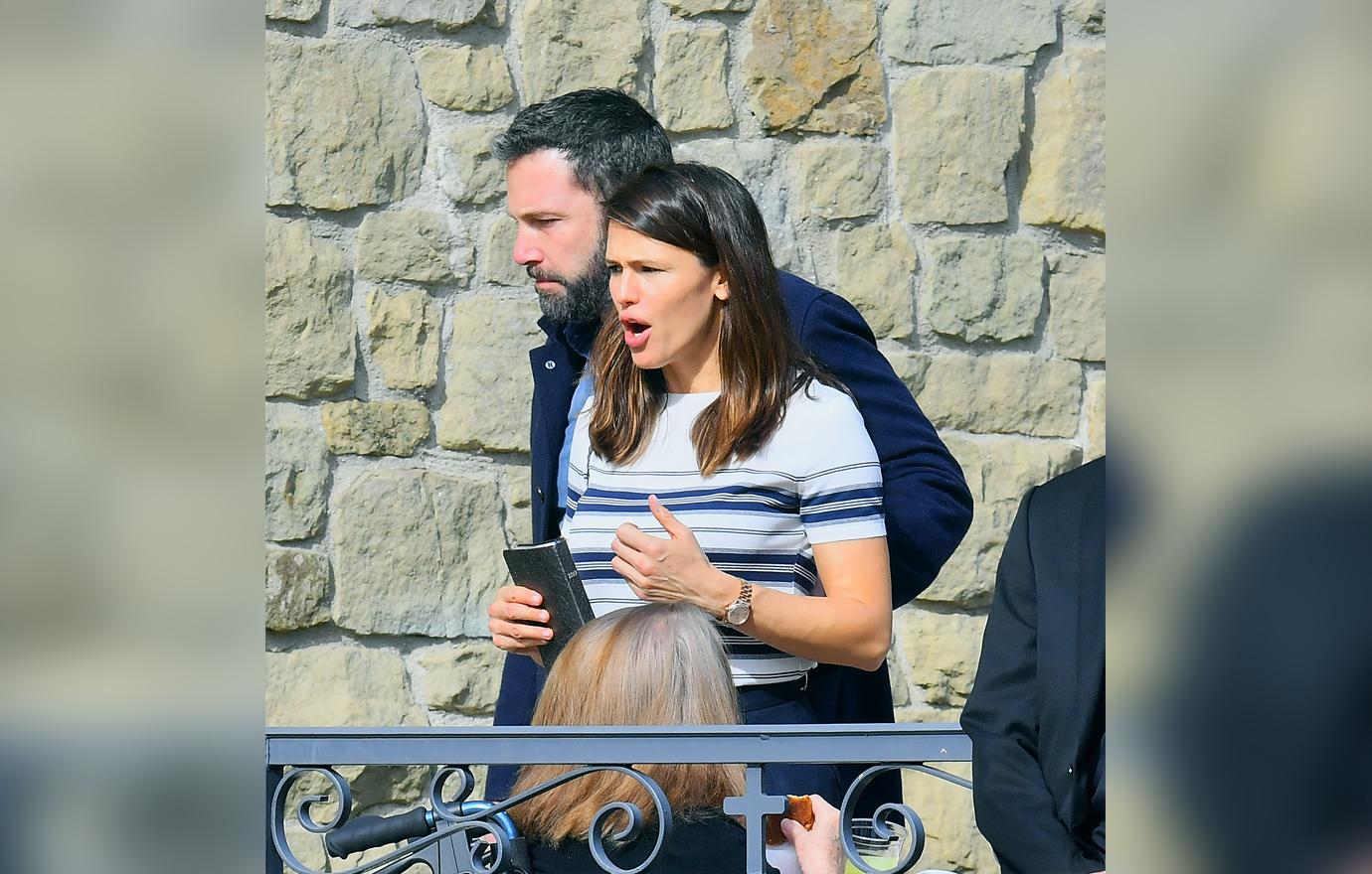 jennifer garner and ben affleck take kids to church