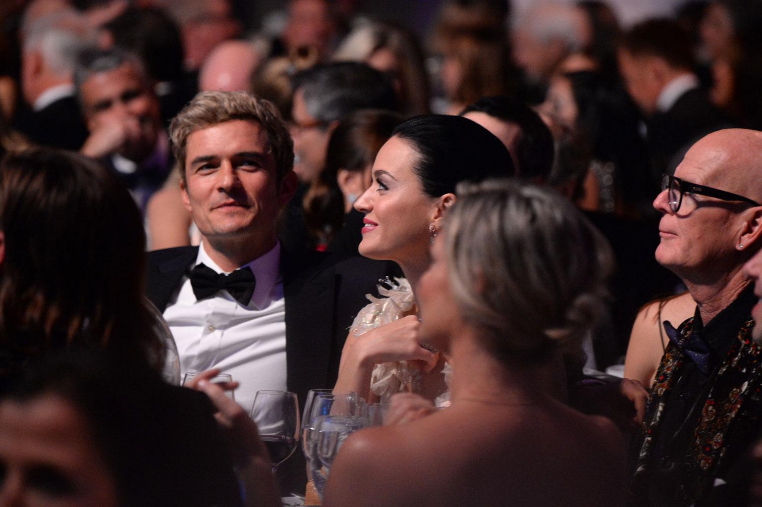 Katy Perry Orlando Bloom Snowflake Ball Split