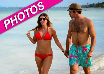 //rachel uchitel bikini baby