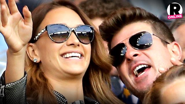 Robin Thicke Marry Girlfriend